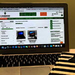 Поради сервісу - Чим і як чистити LCD дисплей?